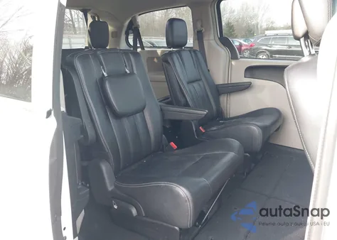 2015 Chrysler Town & Country Touring from USA, damaged, VIN 2C4RC1BG2FR751985